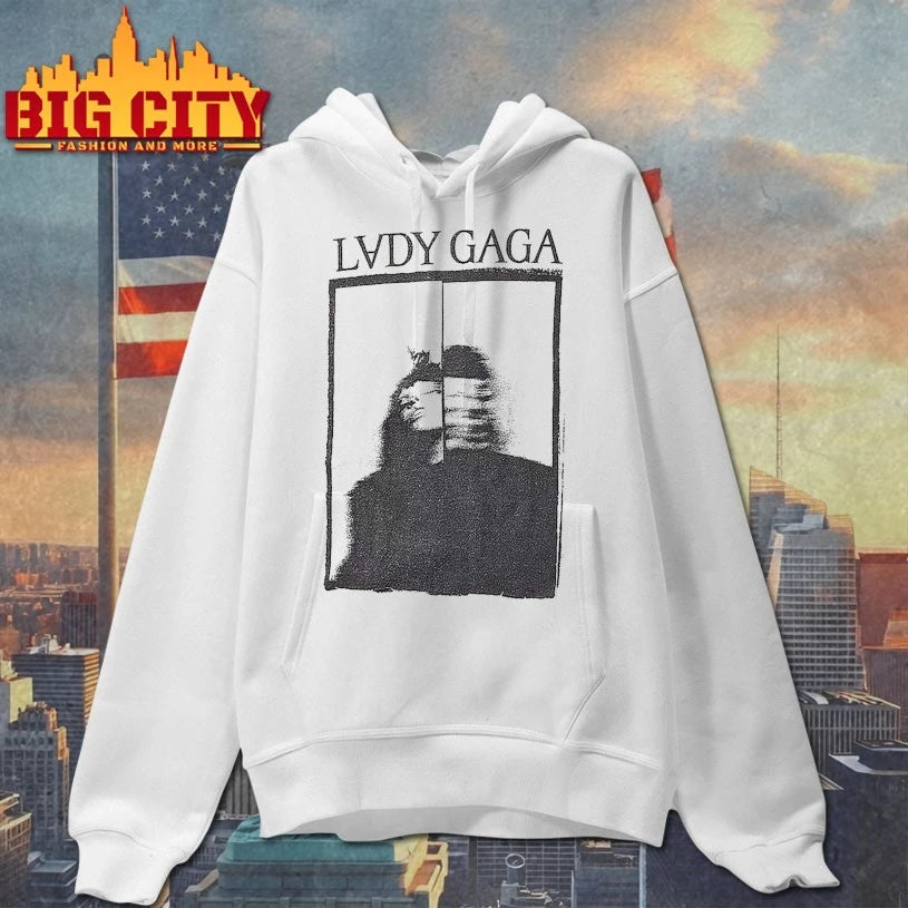 Amanda Bynes Lady Gaga shirt