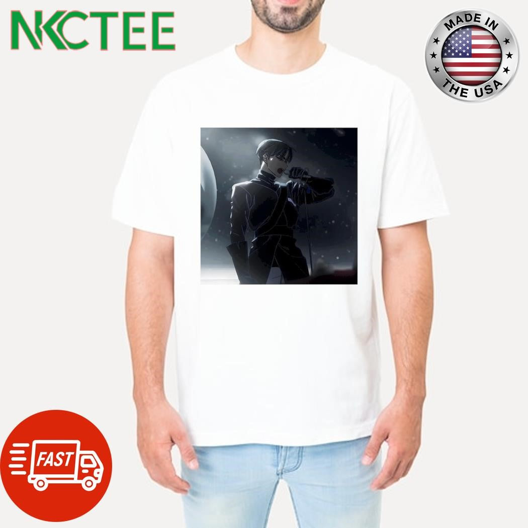 Ivan on micro Alien Stage shirt