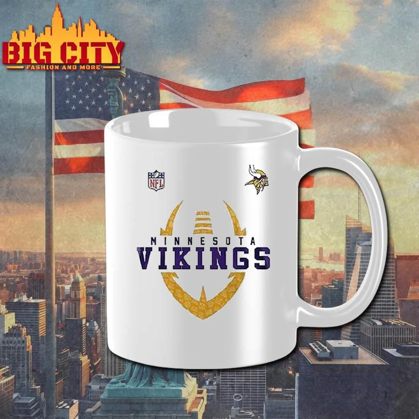 Minnesota Vikings Accountants Make The World Go Round Logo Shirt
