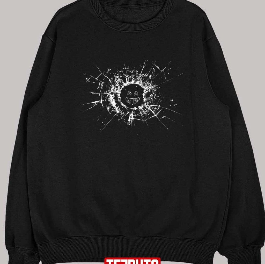 The Broken Glass Black Mirror Smiley Unisex T-Shirt