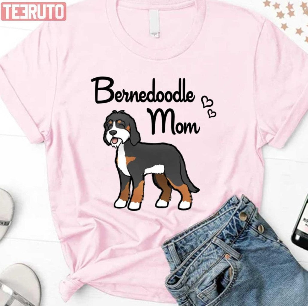 Bernedoodle Mom Dog Lovers Unisex Sweatshirt