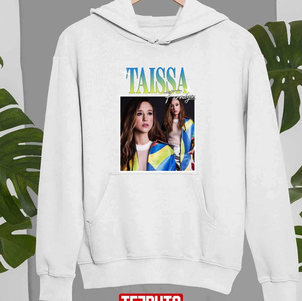 Taissa Farmiga Vintage Bootleg 90s AHS Cast Unisex Sweatshirt