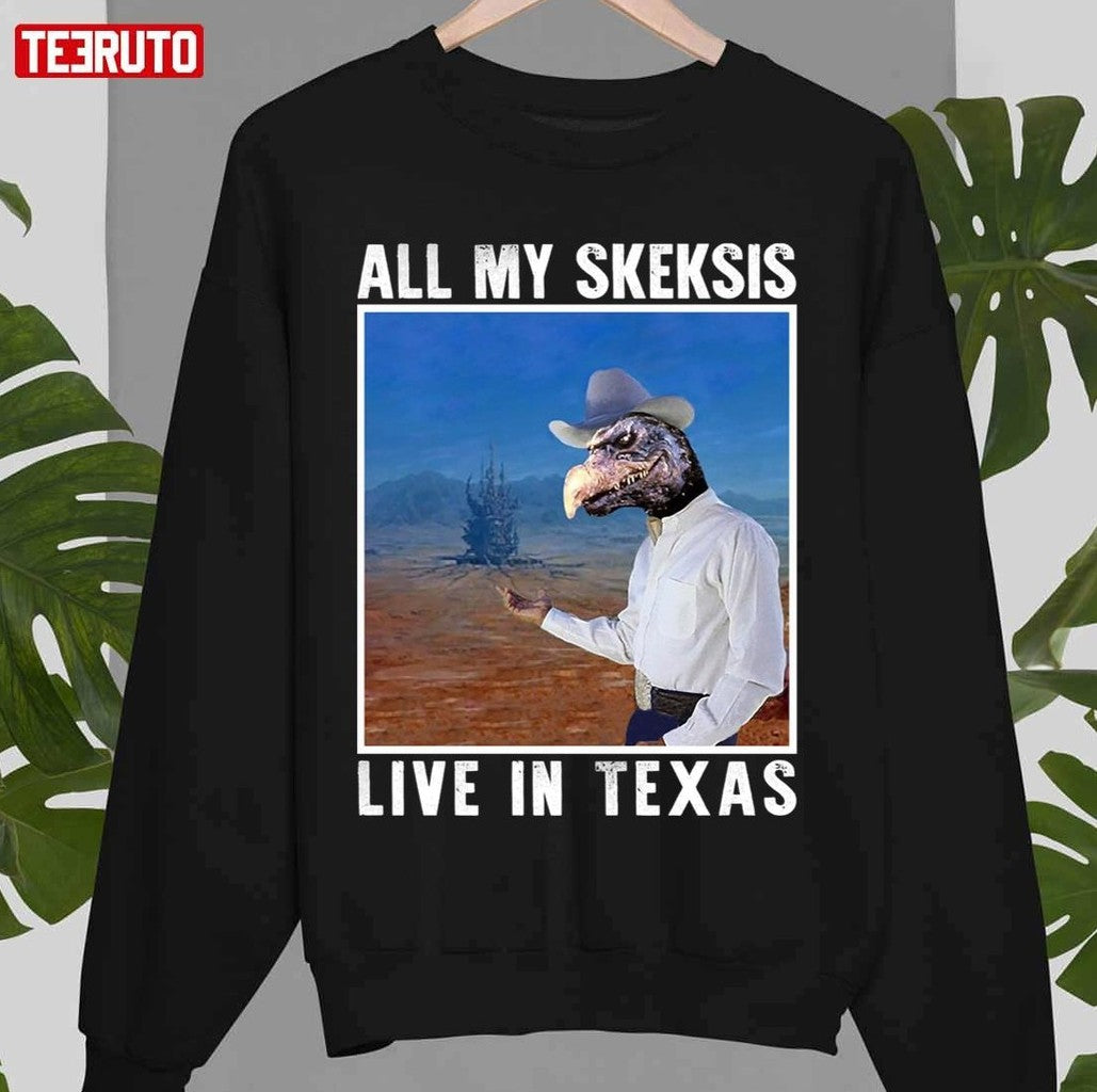 Begin Vintage The Dark Crystal All My Skeksis Live In Texas Unisex Sweatshirt