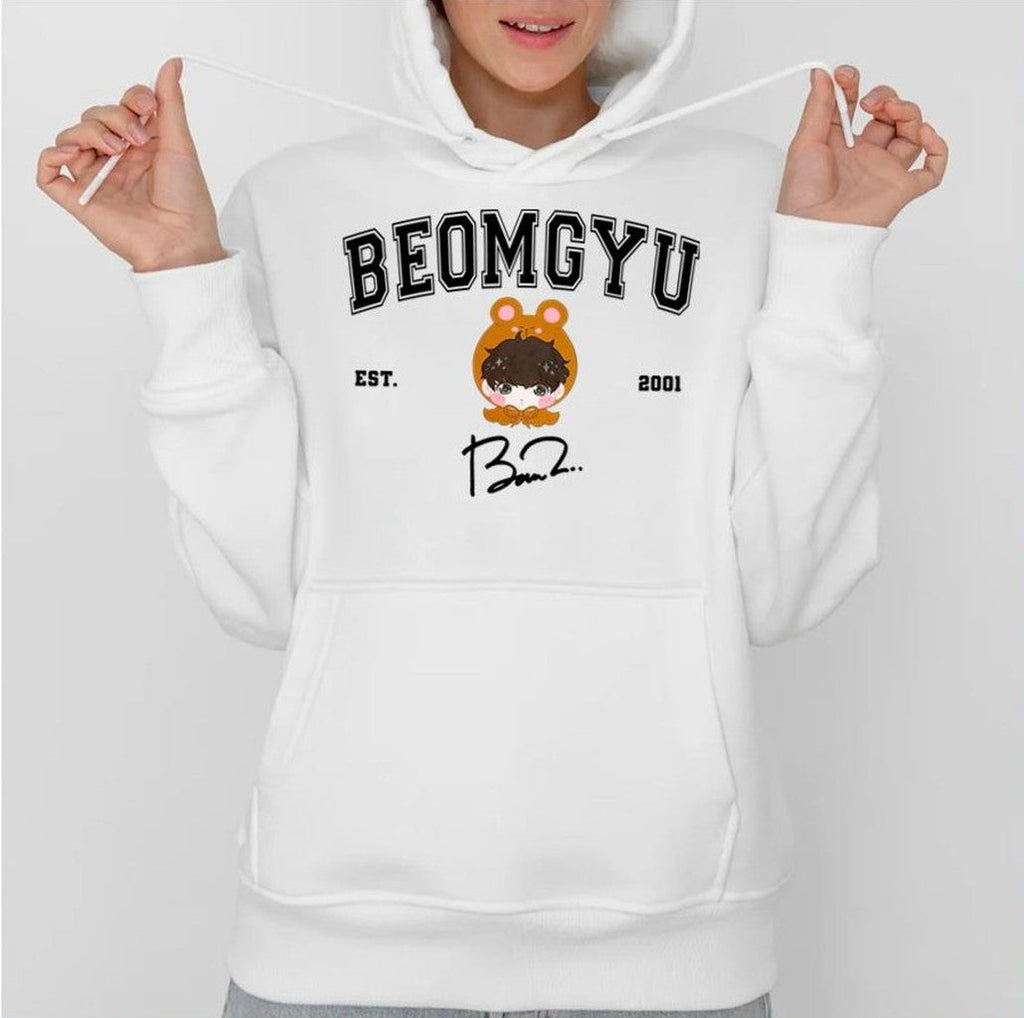 Beomgyu Cute Bear Logo Tomorrow X Together Txt Unisex T-Shirt