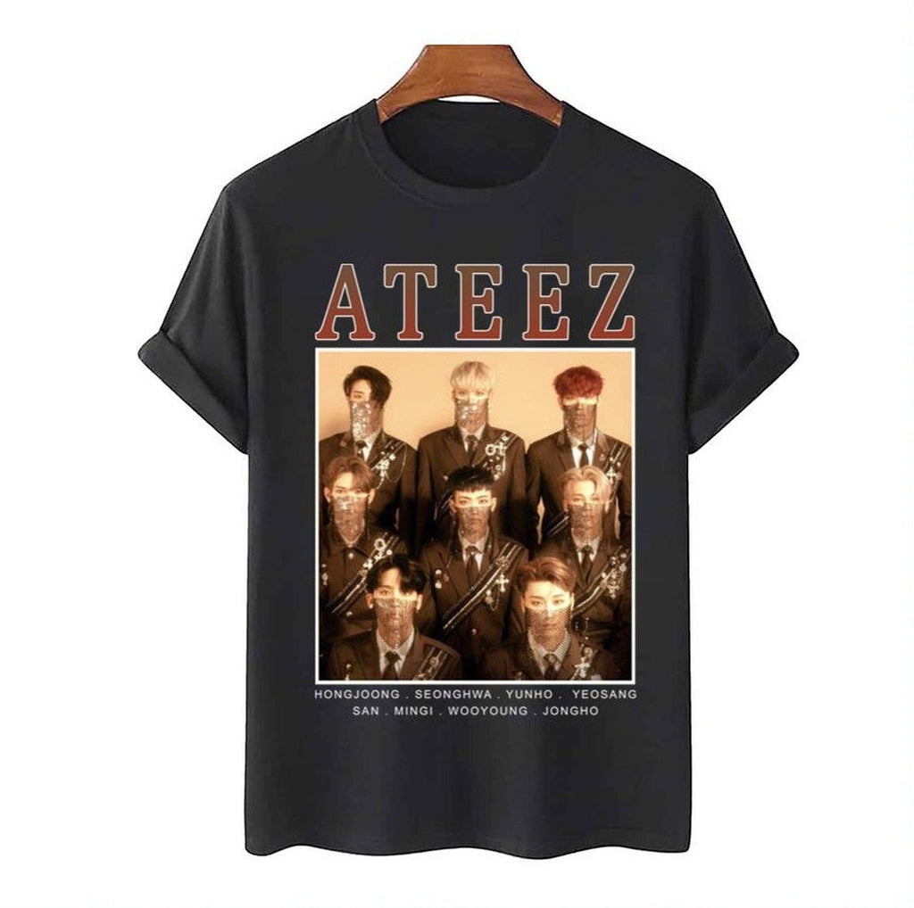 Ateez Vintage Retro Band Style 90s Wonderland Unisex T-Shirt