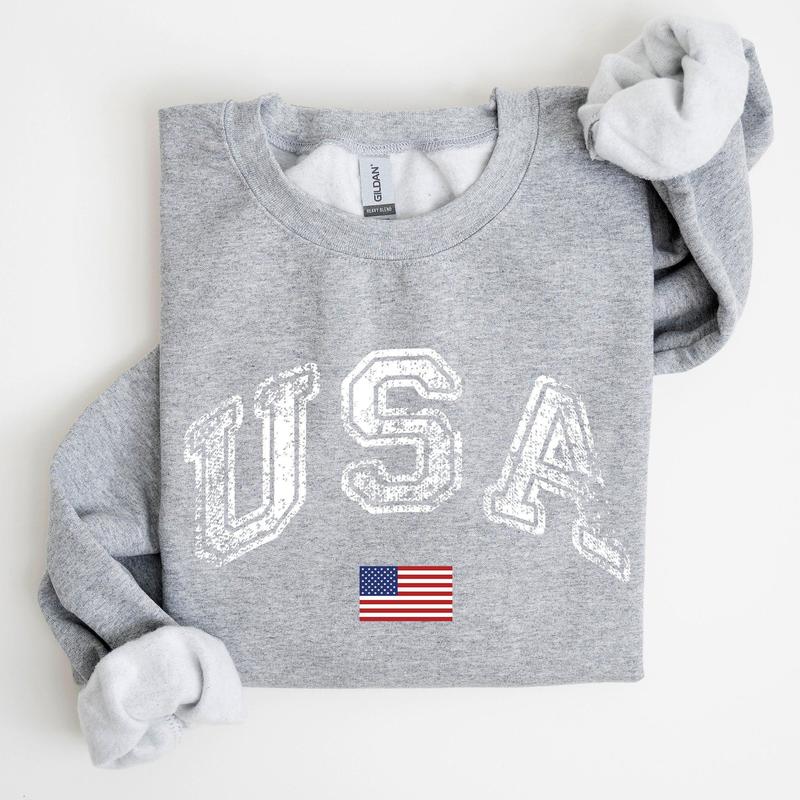 Vintage USA, Retro Flag, America, 4th of July Sweatshirt, Women's Crew Neck, Crewneck Casual Comfort Womenswear ComfortableÂ Graphic