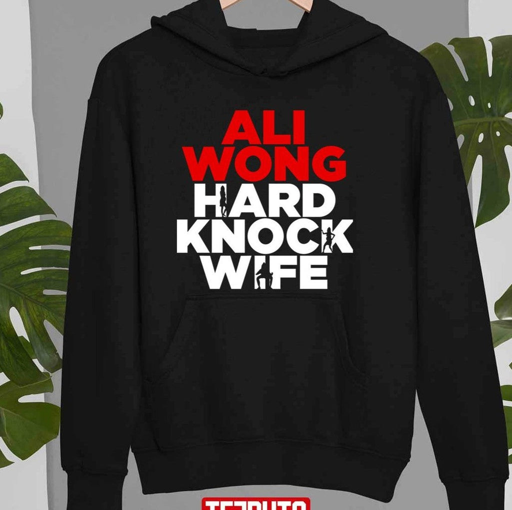 Best Ali Wong Hard Knock Wife Grunge Design Unisex Sweatshirt
