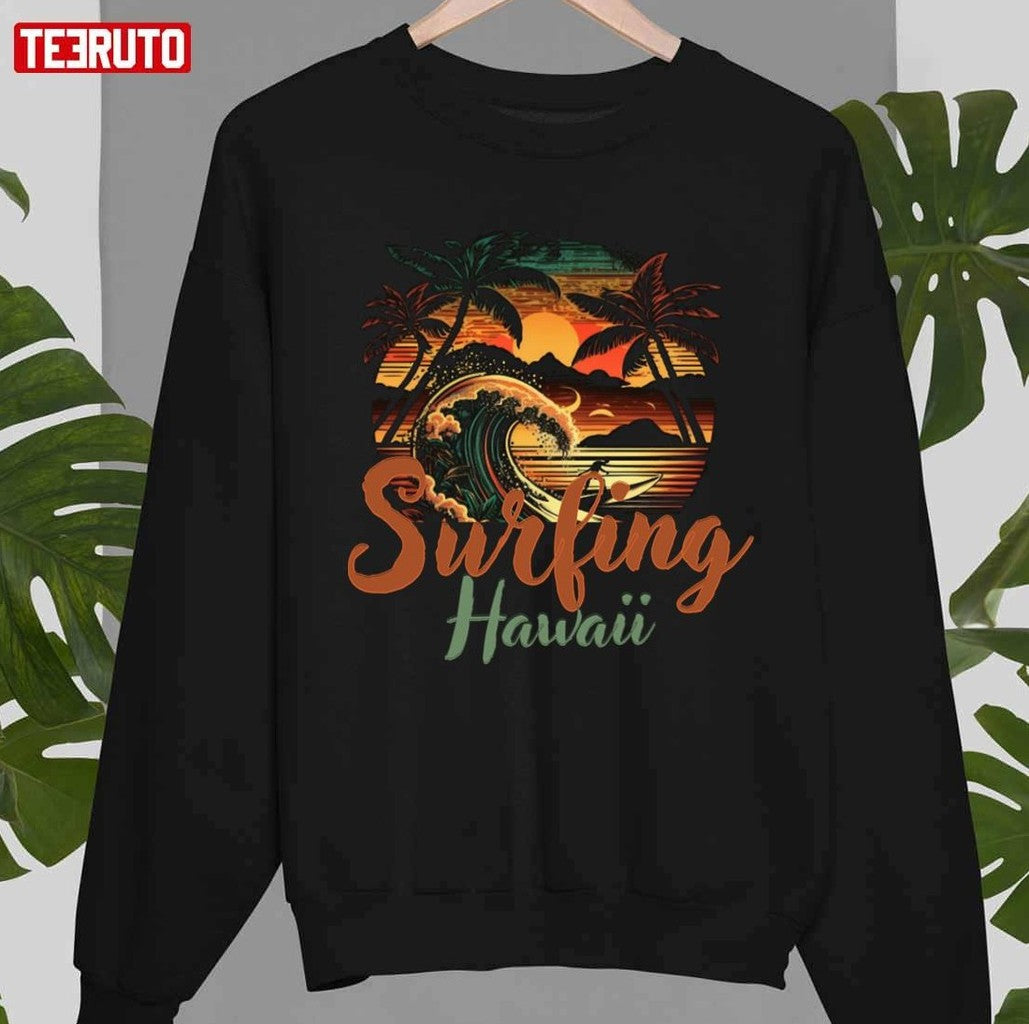 Sunset On The Beach Vintage Hawaii Surfing Label Unisex T-shirt