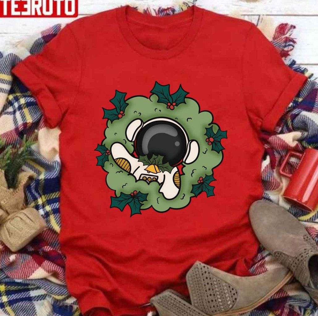 Astronaut Christmas Wreath Unisex Sweatshirt