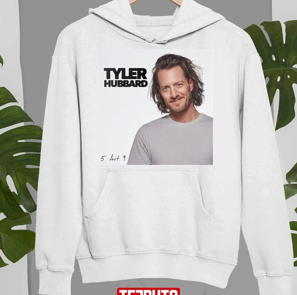 5 Foot 9 Tyler Hubbard Unisex Sweatshirt