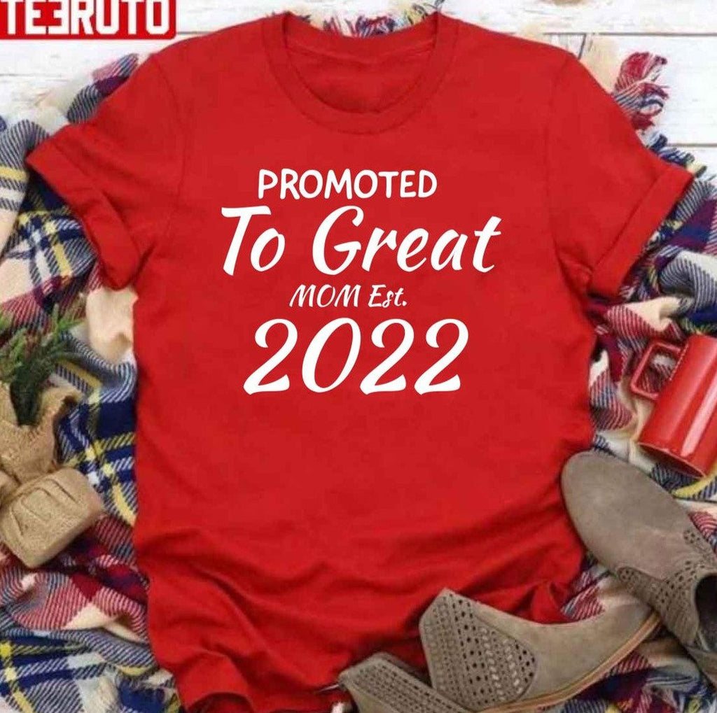 Promoted To Great Mom Est 2022 Unisex Sweatshirt