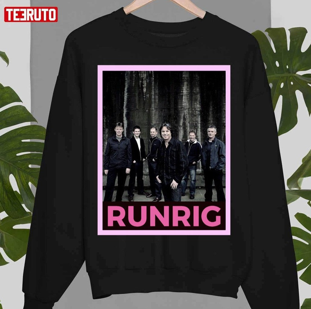 Smiling In Heart Runrig Unisex T-Shirt