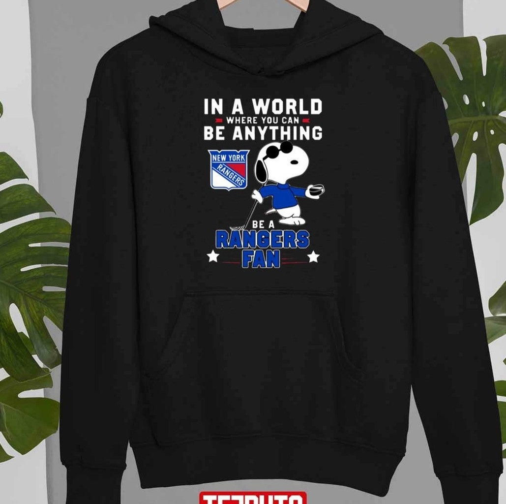 Snoppy Love To Be A New York Rangers Unisex T-Shirt
