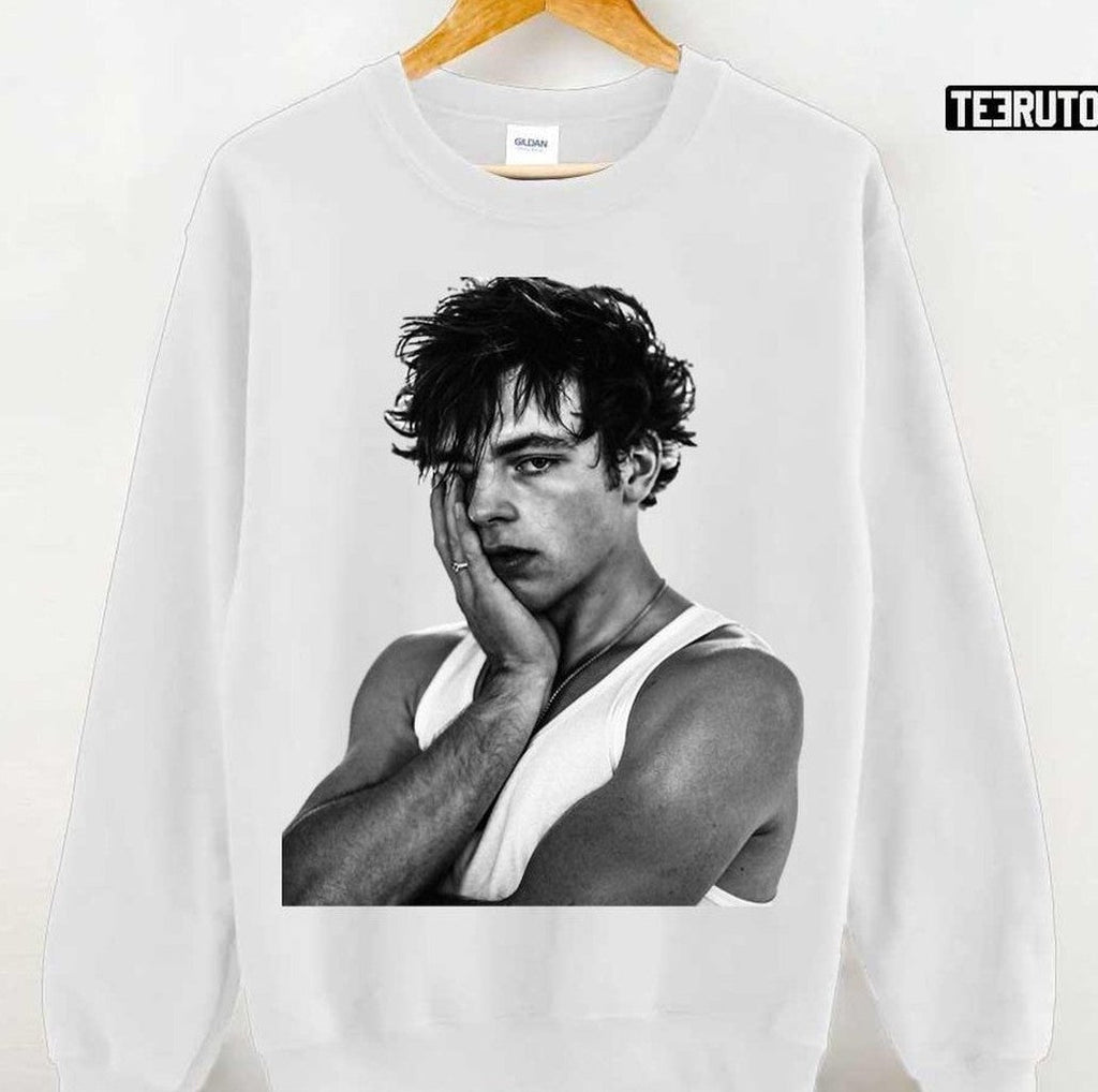 Ross Lynch Graphic Unisex T-shirt