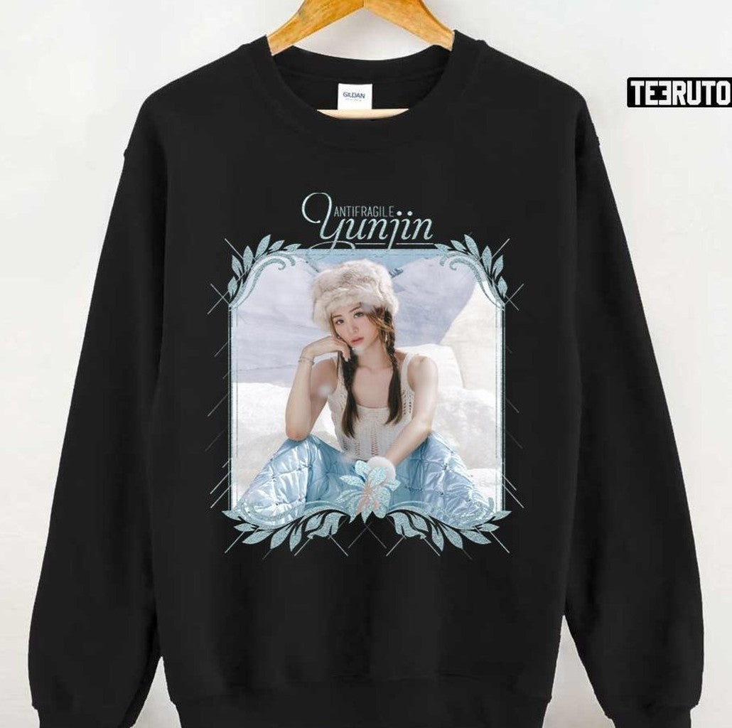 Pretty Member Le Sserafim Yunjin Unisex T-Shirt