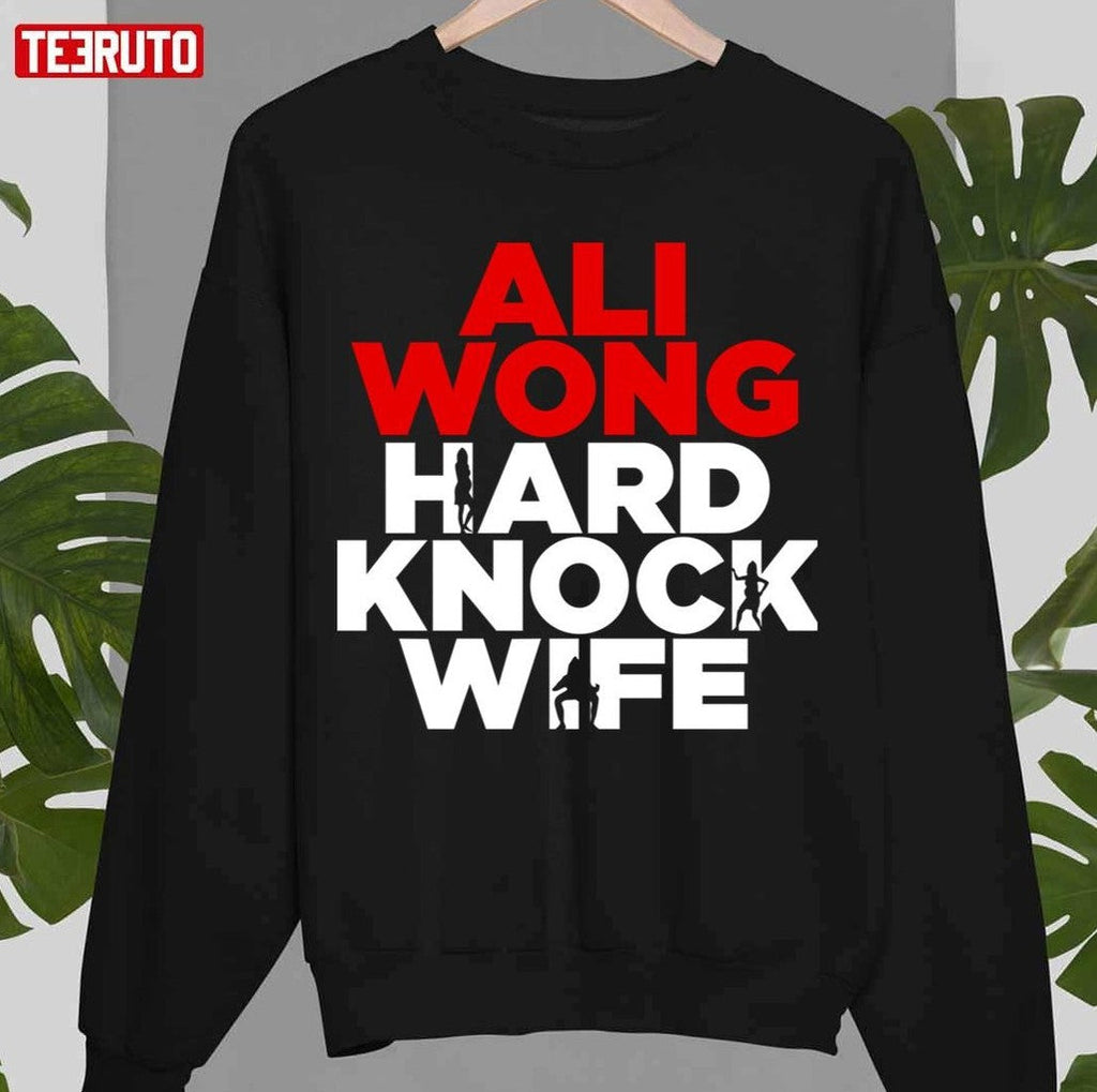 Best Ali Wong Hard Knock Wife Grunge Design Unisex Sweatshirt