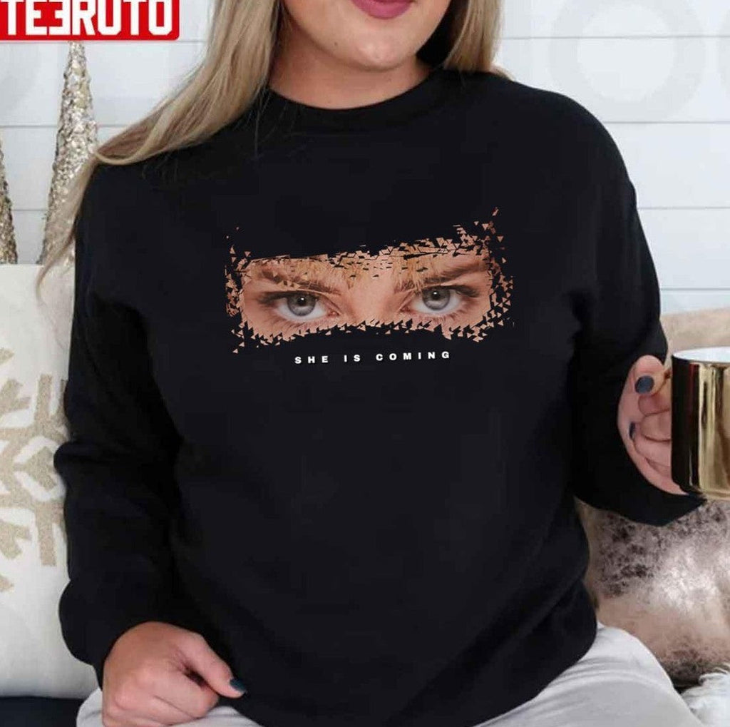 She Is Coming Miley Cyrus Eyes Unisex T-Shirt
