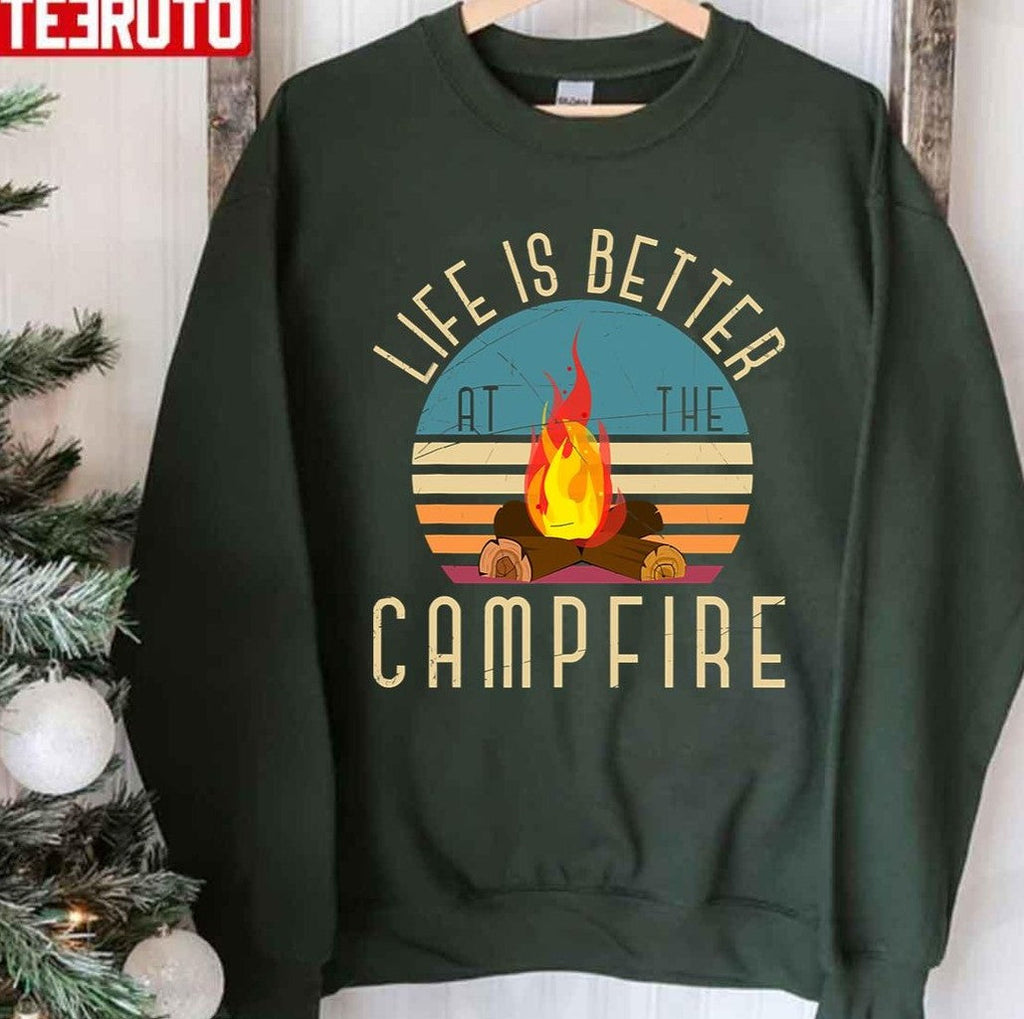 Outdoors Camp Forest Camper Retro Unisex T-Shirt
