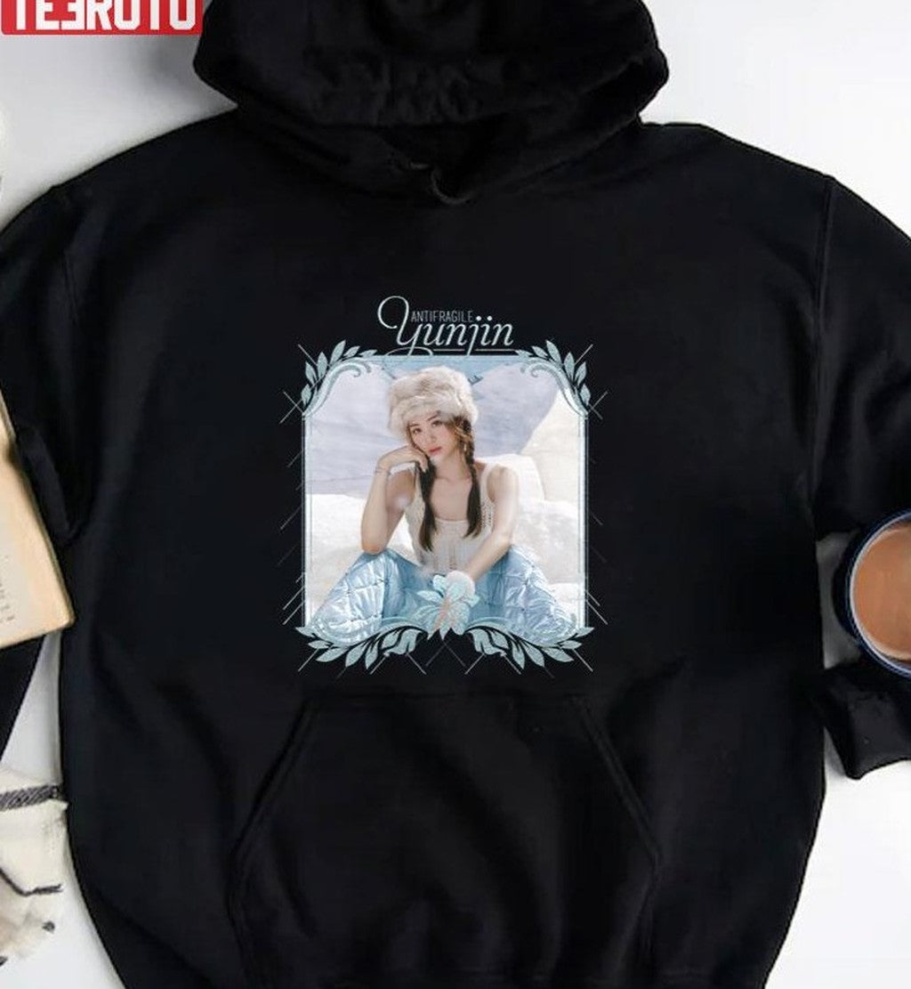 Pretty Member Le Sserafim Yunjin Unisex T-Shirt