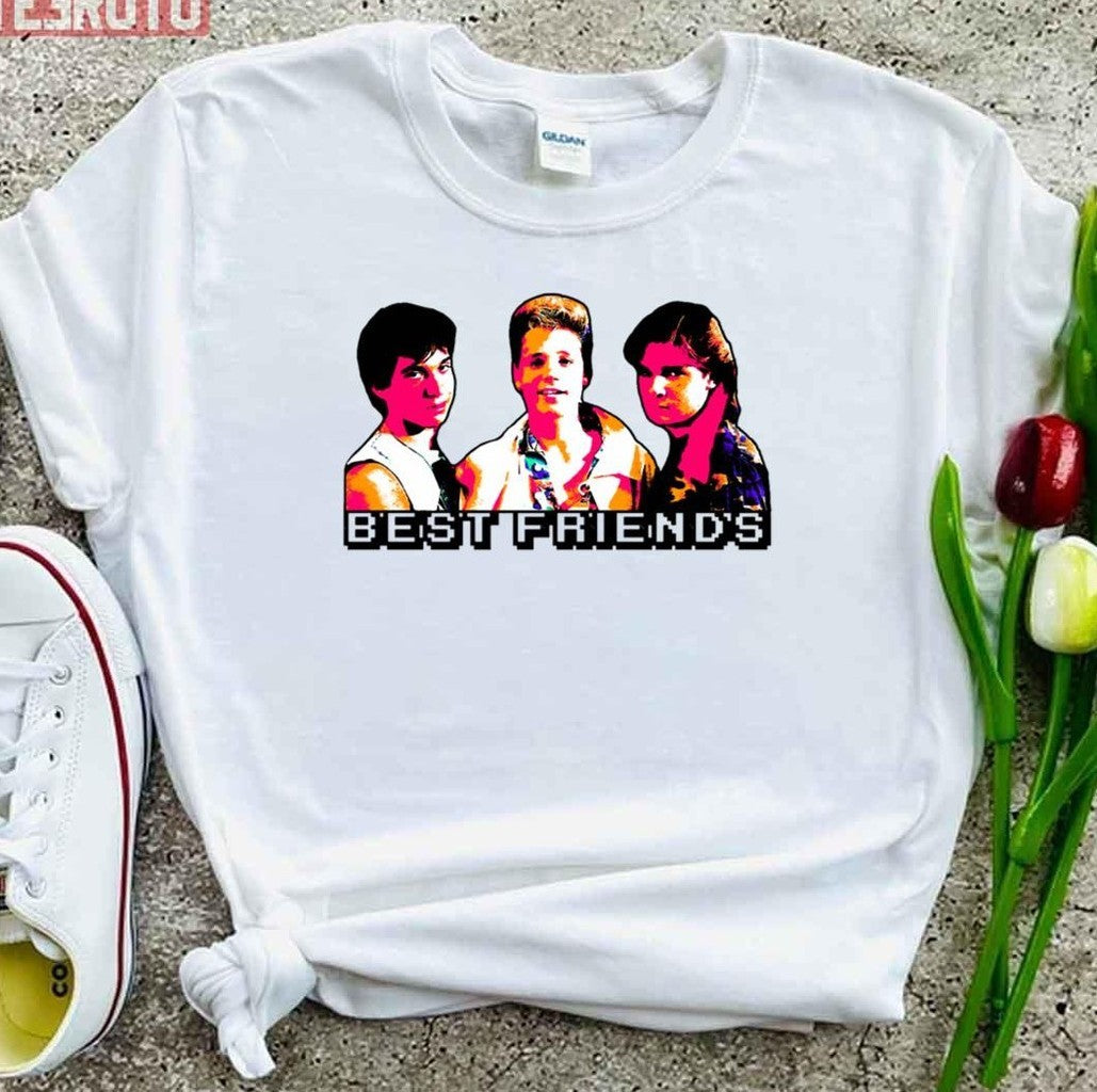 Best Friends Read More Comics Unisex T-Shirt