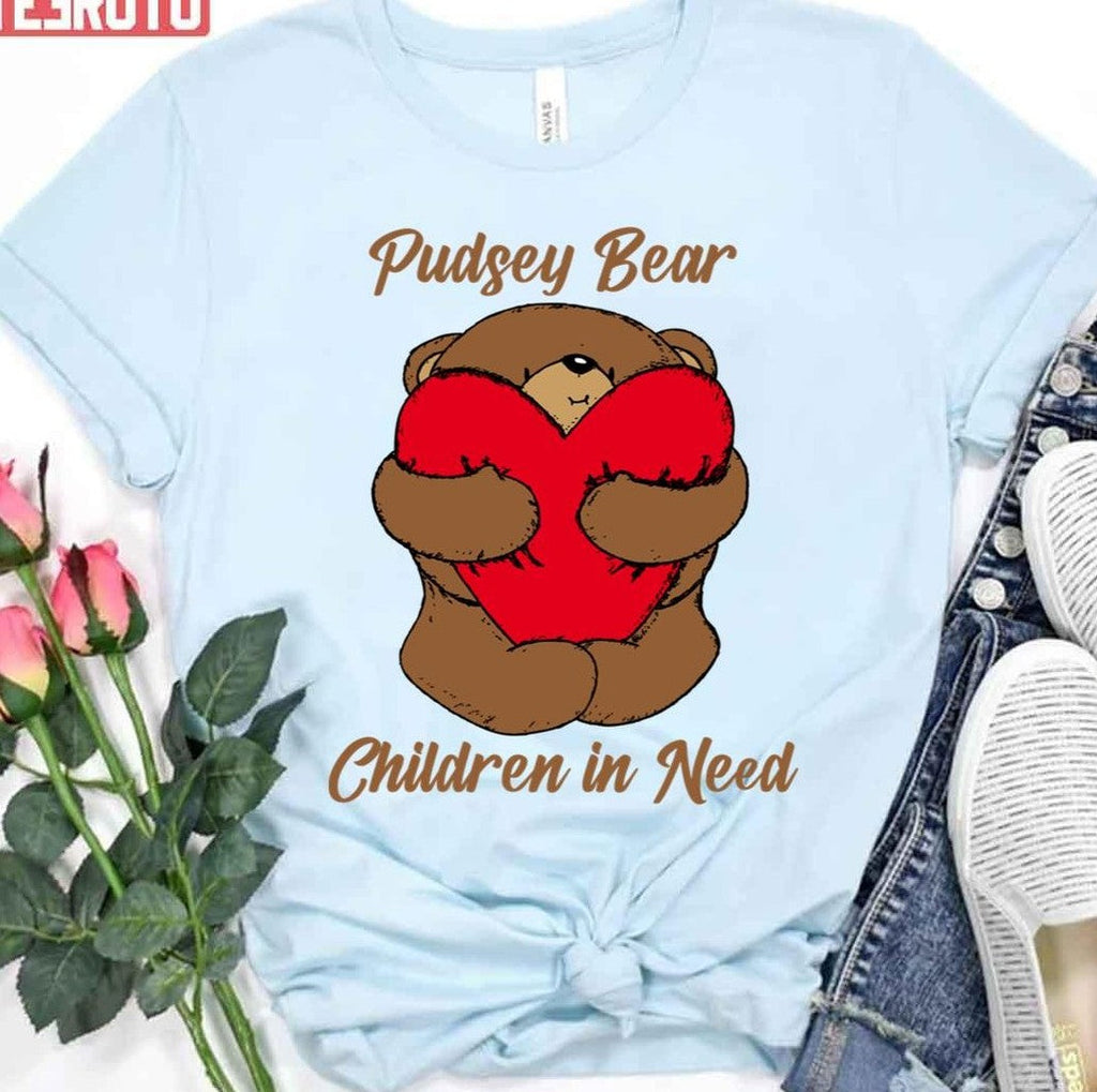 Pudsey Brown Bear Holding Big Heart Unisex T-Shirt
