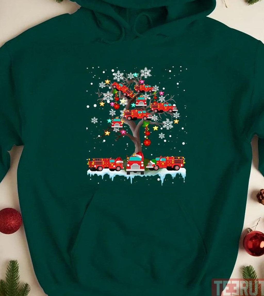 Snowflakes Christmas Fire Truck On Tree Santa Firefighter Lover Gifts Unisex T-Shirt