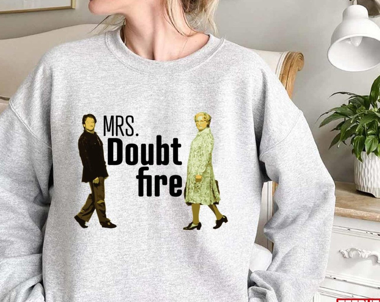 Robin Williams Mrs. Doubtfire Graphic Unisex Sweatshirt