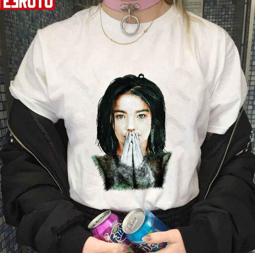 Beautiful Female Singer Bjork Björk Unisex T-Shirt