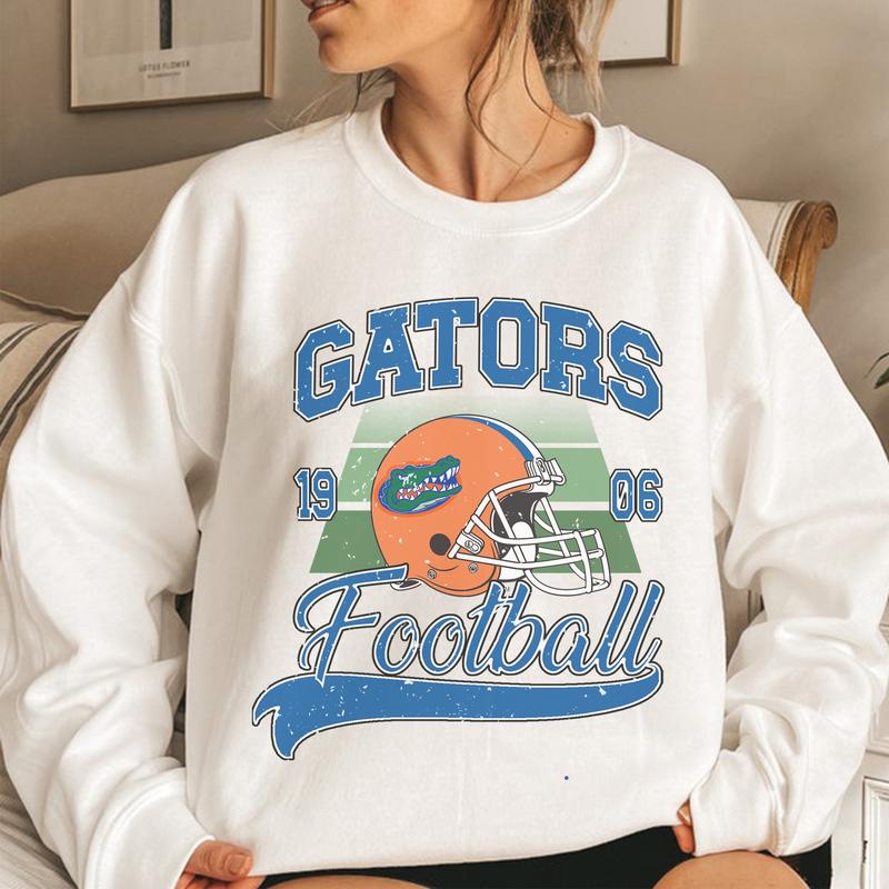 22. Florida Gators Vintage NCAA Sweatshirt, University Sports Shirt, Classic Apparel Gift Collection for Fans