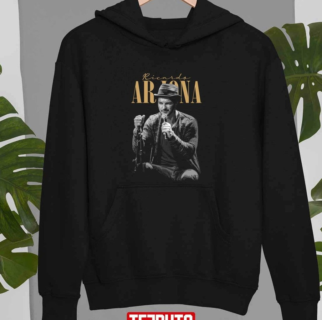 Singer Ricardo Arjona Vintage Graphic Unisex T-Shirt
