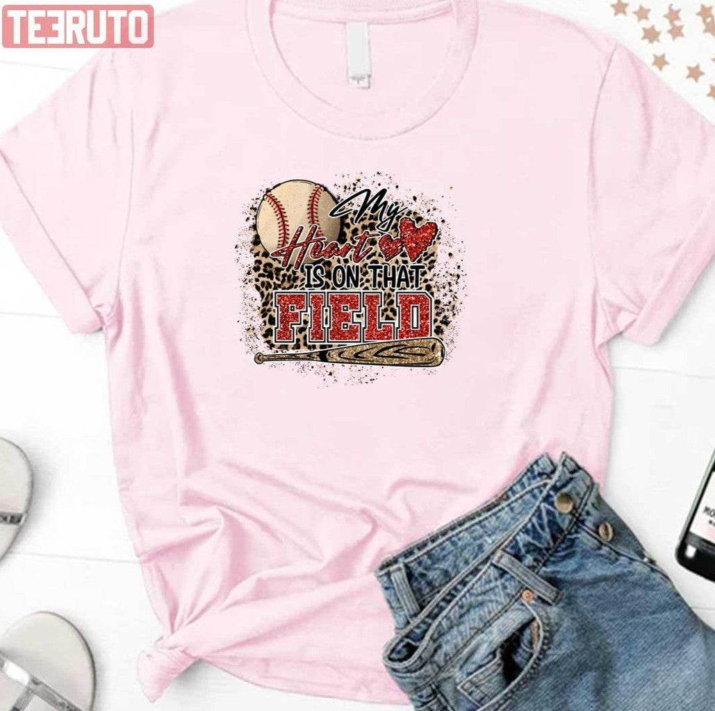 My Heart Is On That Field Baseball Mom Leopard Unisex Sweatshirt