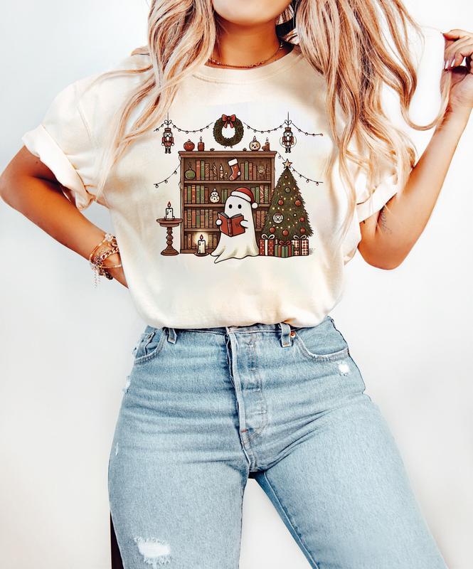 Ghost Reading Books Christmas Sweatshirt, Bookish Christmas Crewneck, Cute Ghost Xmas Shirt, Christmas Teacher Gift, Librarian Christmas Shirt, Christ