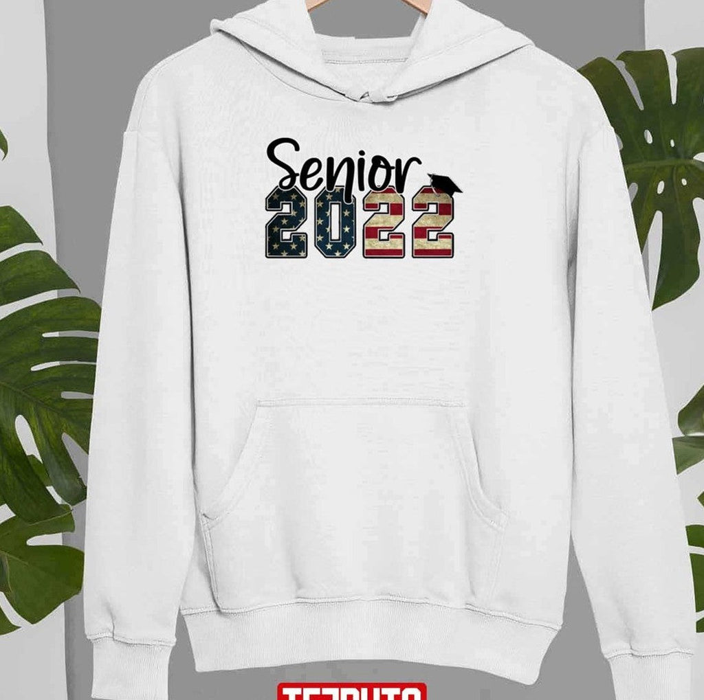 Senior 2022 American Flag Unisex T-Shirt