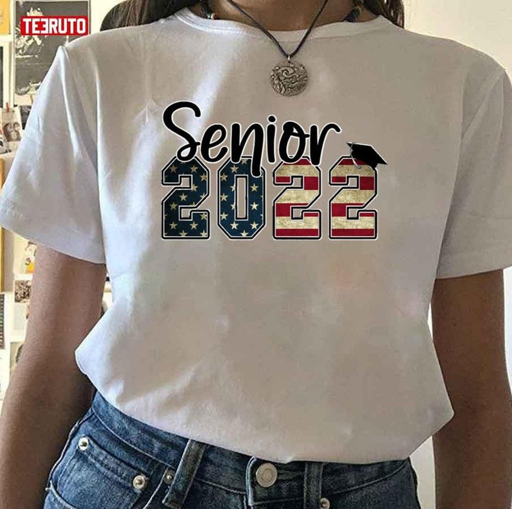 Senior 2022 American Flag Unisex T-Shirt