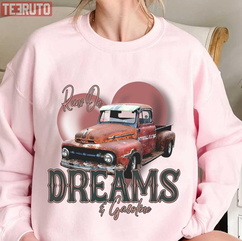 Runs On Dreams Lainey Wilson Unisex Sweatshirt
