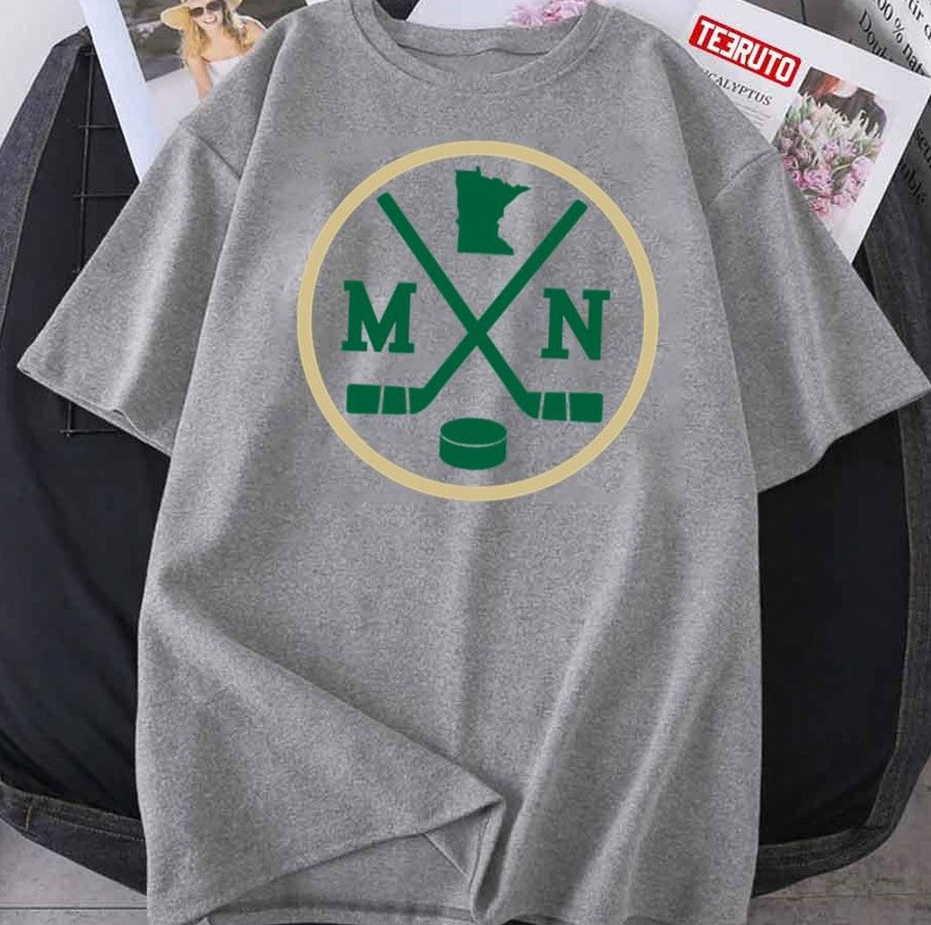 Retro Minnesota Hockey Emblem Vintage MN Unisex T-Shirt