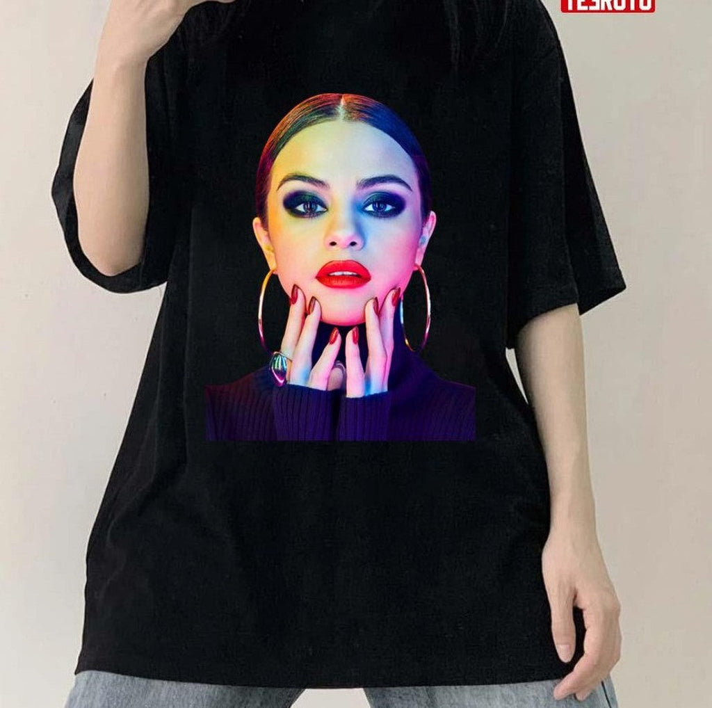 Beautiful Face Selena Gomez Unisex T-shirt