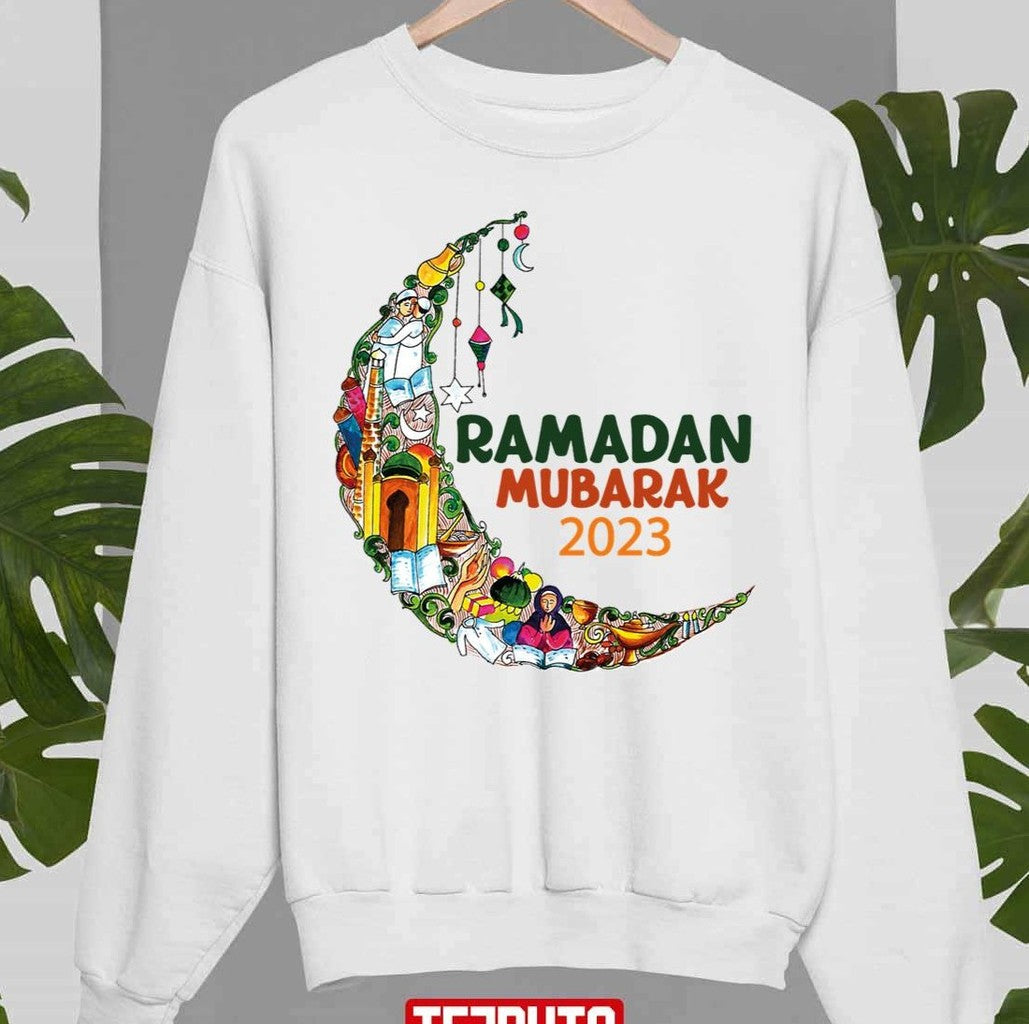 Moon Ramadan Mubarak 2023 Unisex T-shirt