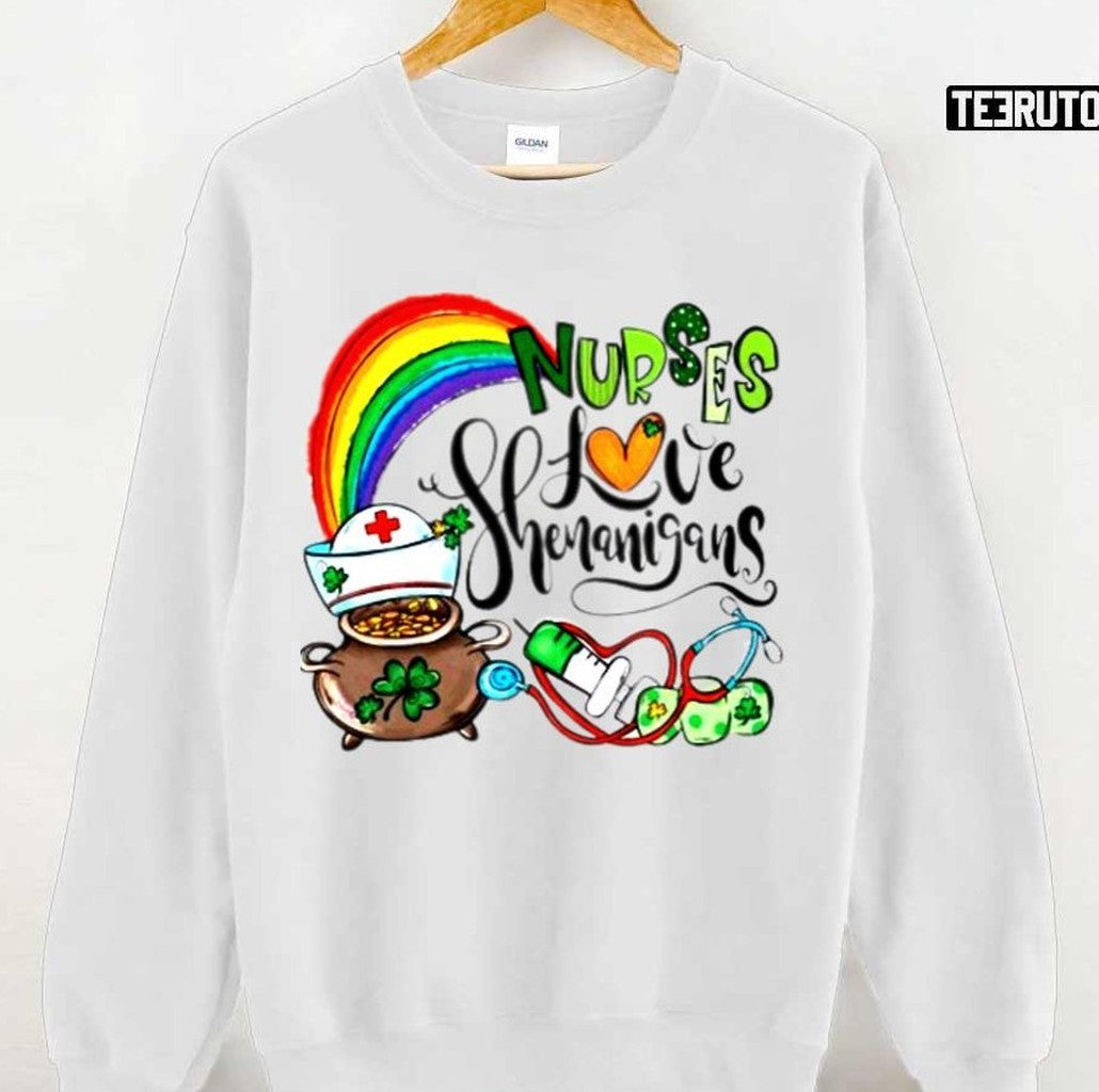 Nurses Love Shenanigans Saint Patrick's Day Unisex T-shirt