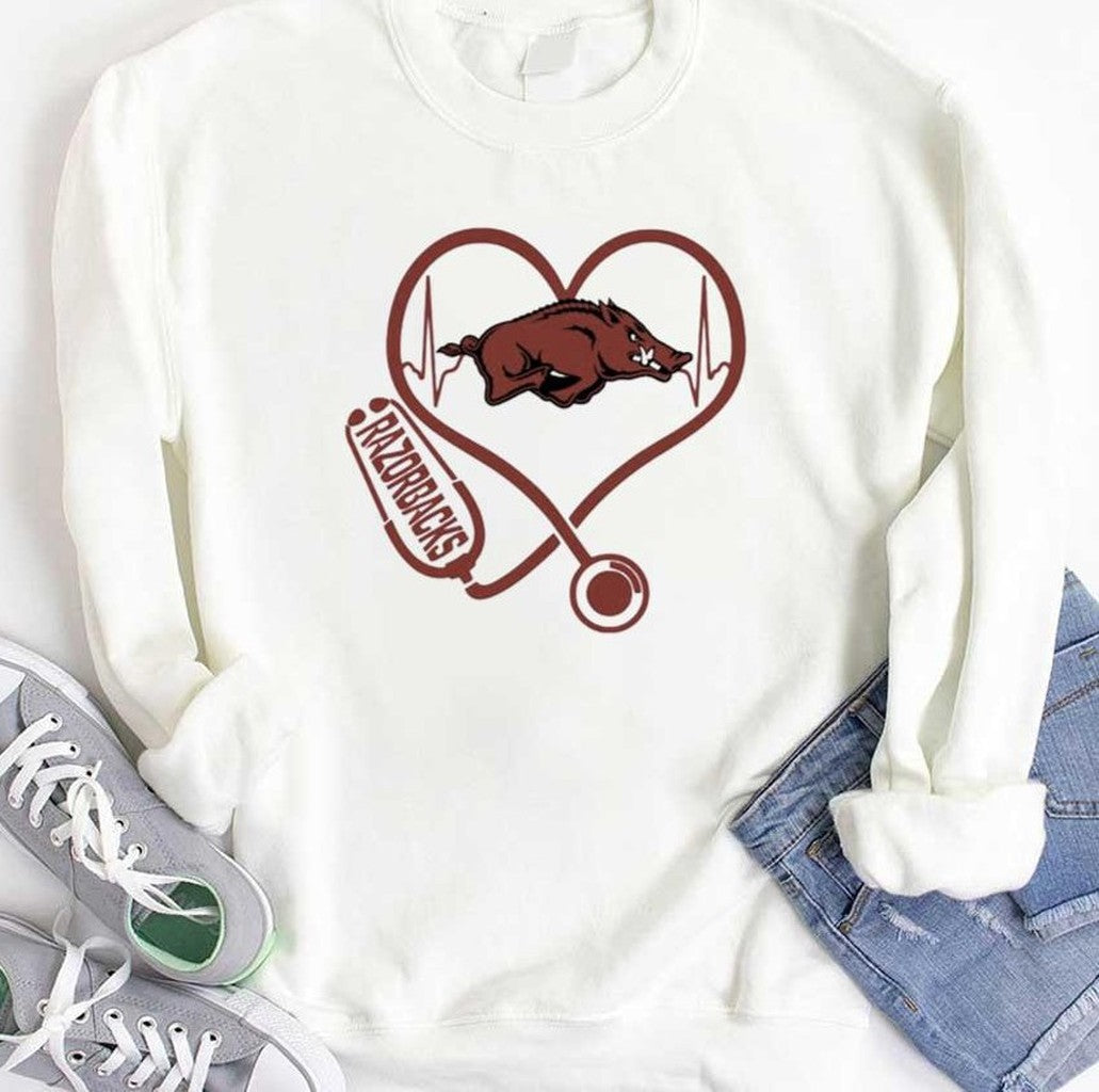 Nurse Love Arkansas Razorbacks Heartbeat Unisex T-Shirt
