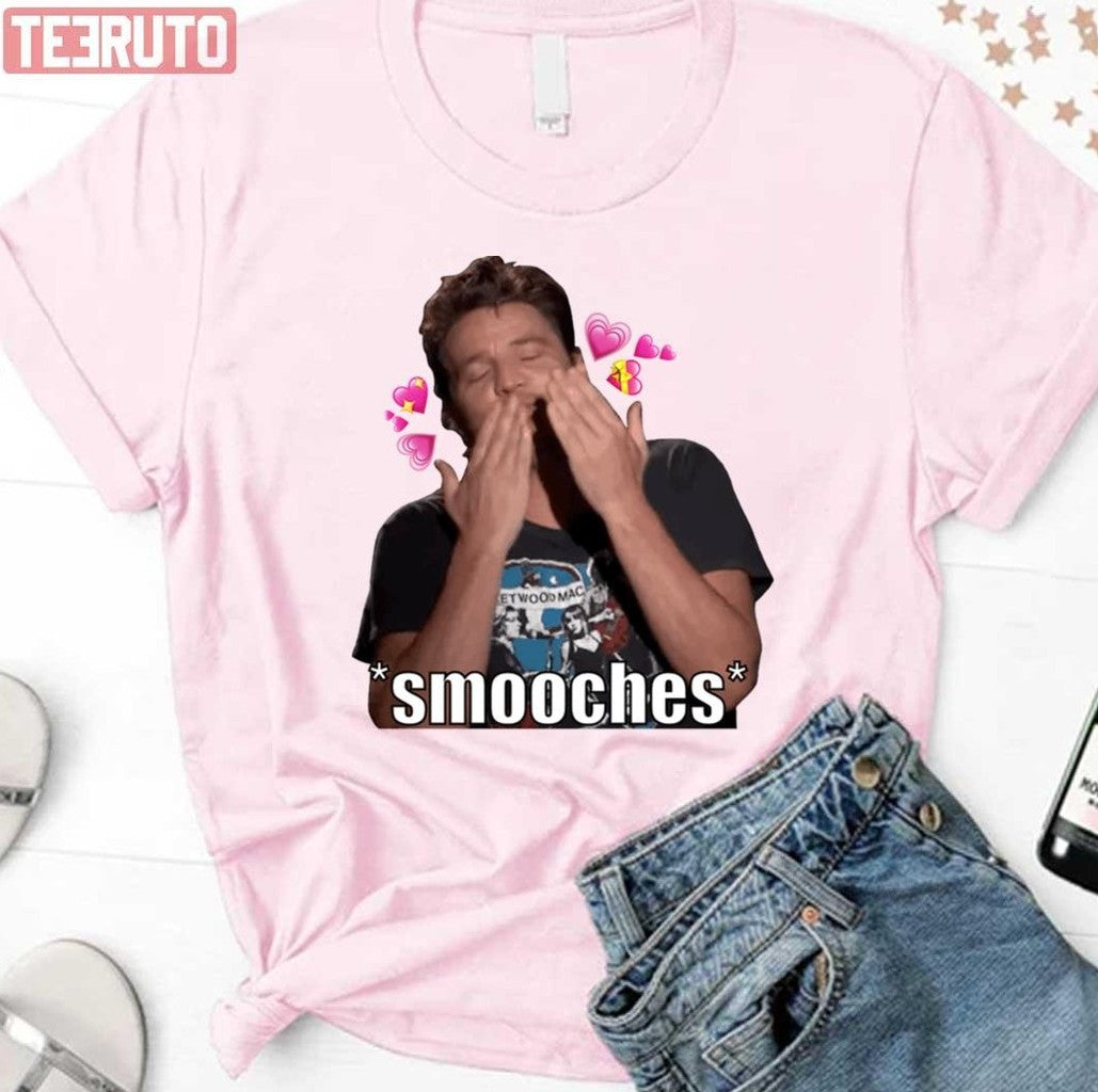 Smooches Meme Pedro Pascal Unisex T-Shirt
