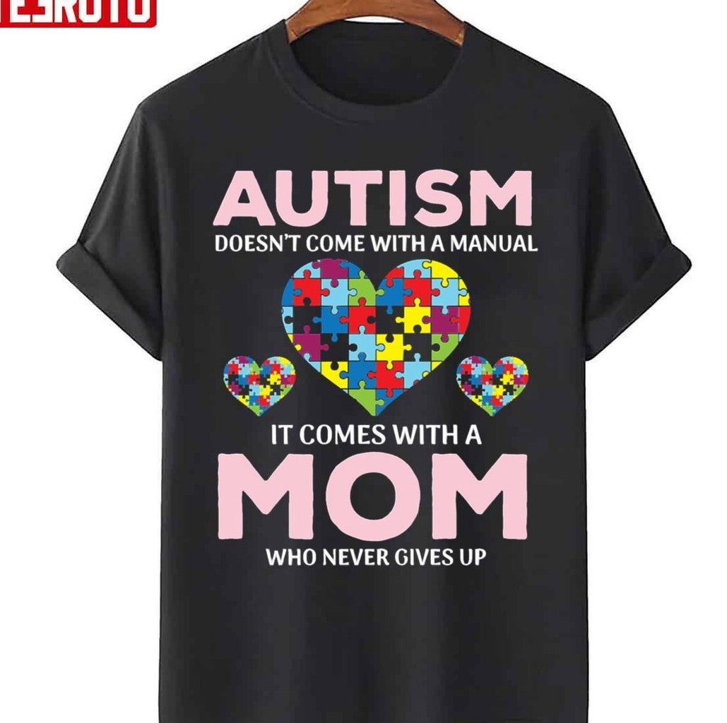 Autism Mom Never Gives Up Unisex Sweatshirt