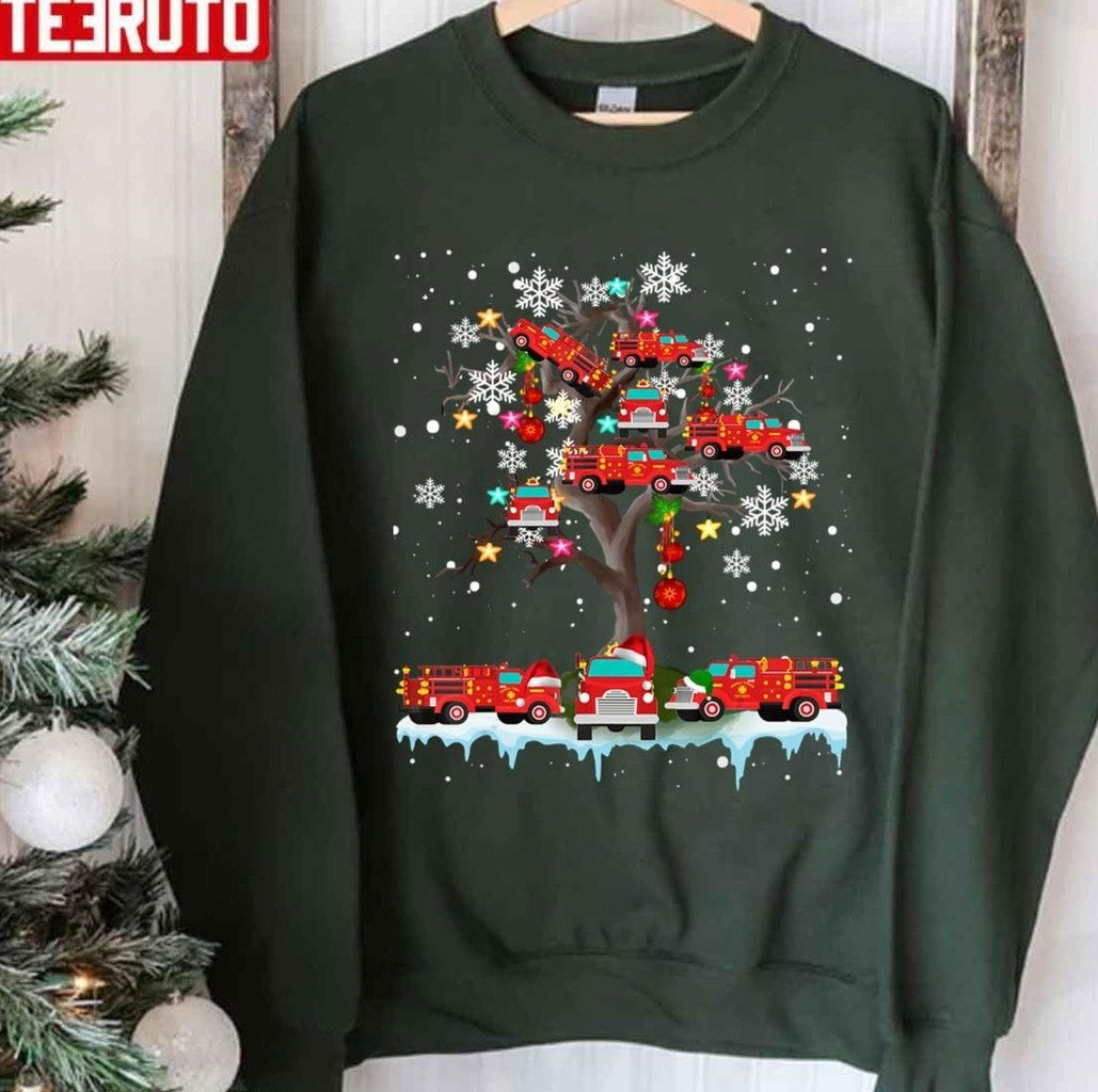Snowflakes Christmas Fire Truck On Tree Santa Firefighter Lover Gifts Unisex T-Shirt