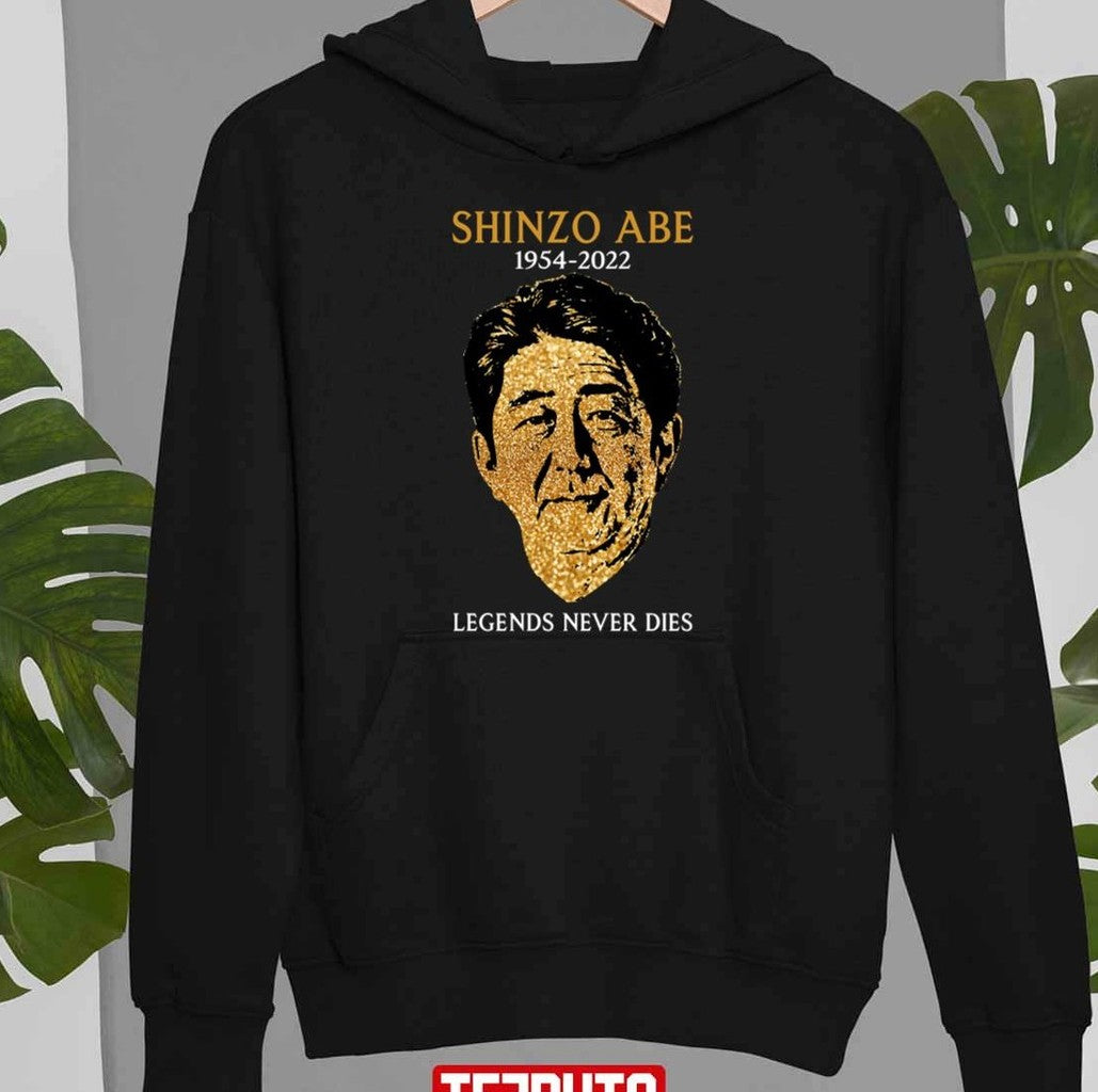 Shinzo Abe Legends Never Dies Unisex T-Shirt