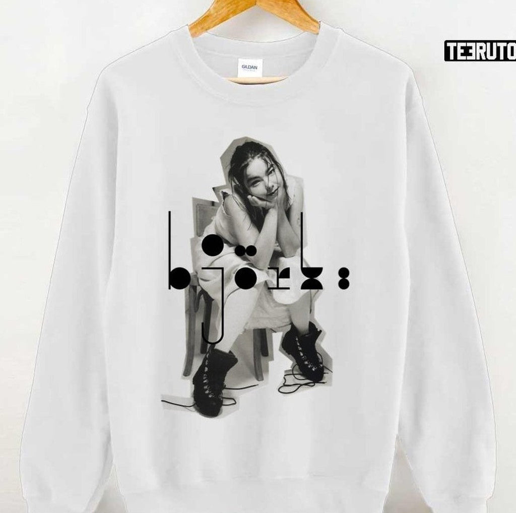 Singer Björk Xxv Perfect Gift Unisex T-Shirt