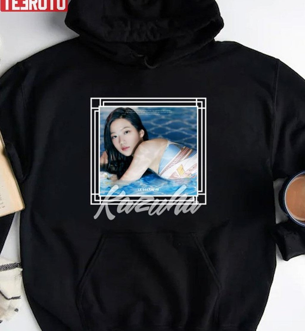Sexy Le Sserafim Kazuha Unisex T-Shirt