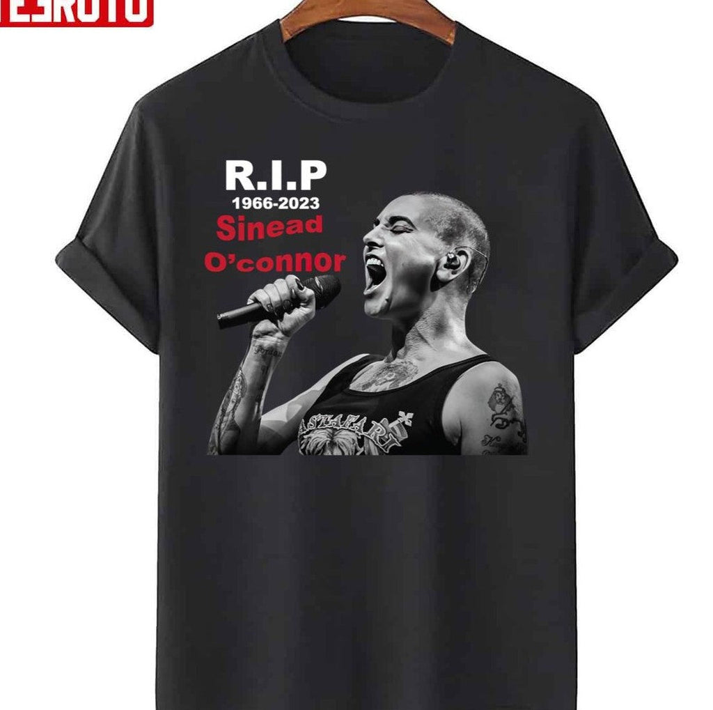 Singing Sinead O'connor Vintage Singer Unisex T-Shirt