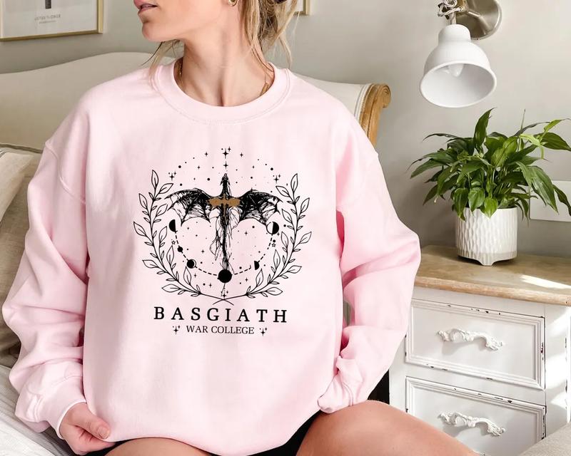Fourth Wing Sweatshirt, Basgiath War College T-Shirt Hoodie, Dragon Rider, Violet Sorrengail, Xaden Riorson, Riders Quadrant, Fourth Wing Merch