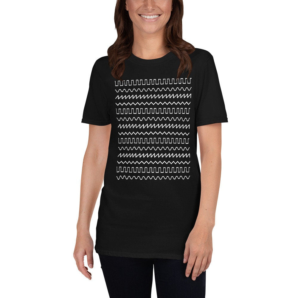 Synthesizer Waveform T-Shirt for Musician Synth Player