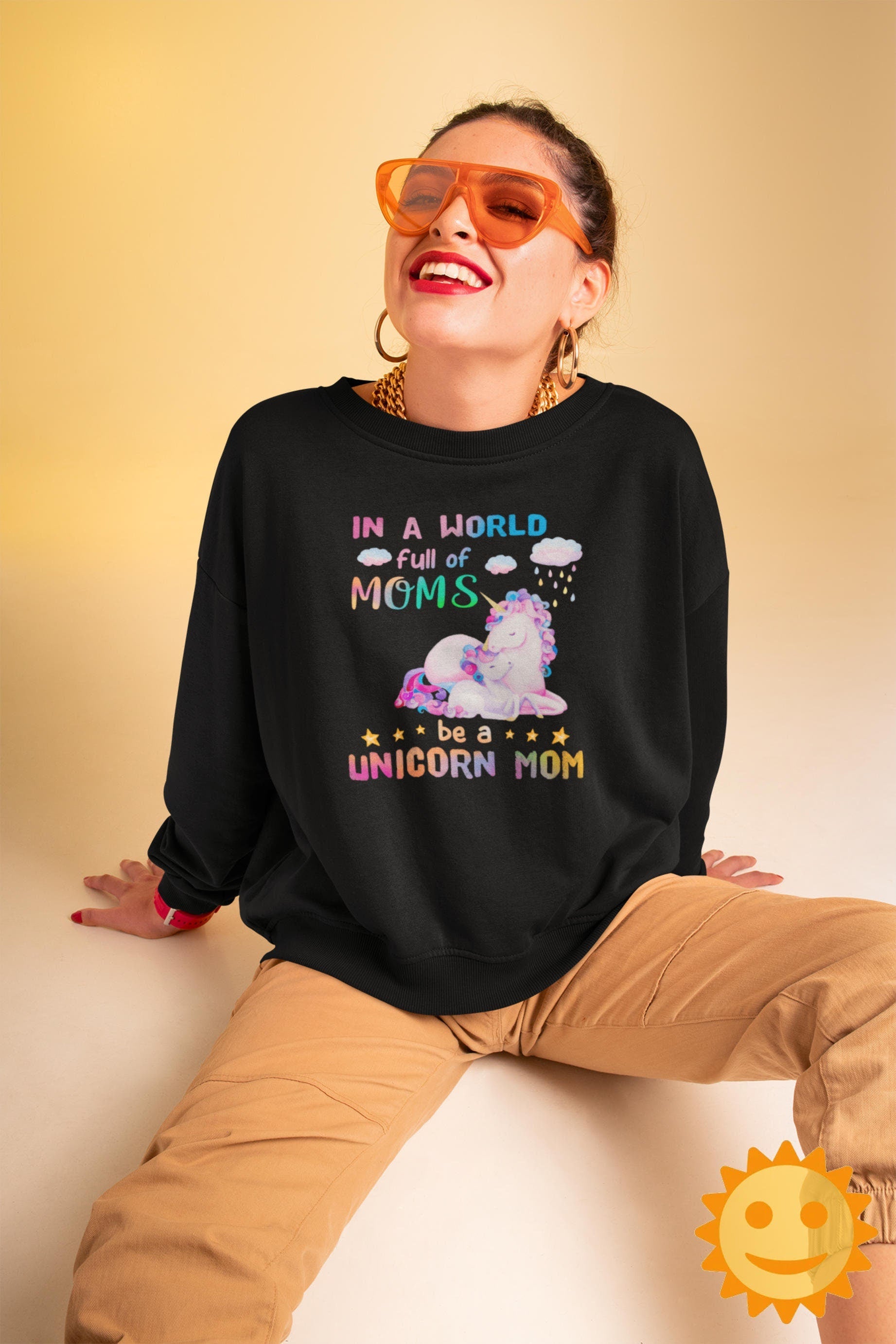 In A World Full Of Moms Be A Unicorn Mom Vintage T-Shirt, Mothers Day Shirt, Mother's Day Shirt, Mom Shirt, Unicorn Lovers Shirt